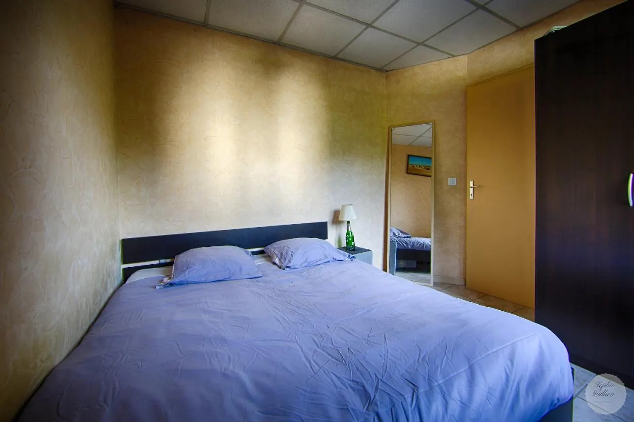 Annecy/Cran Gevrier : Grand T2 Apartment